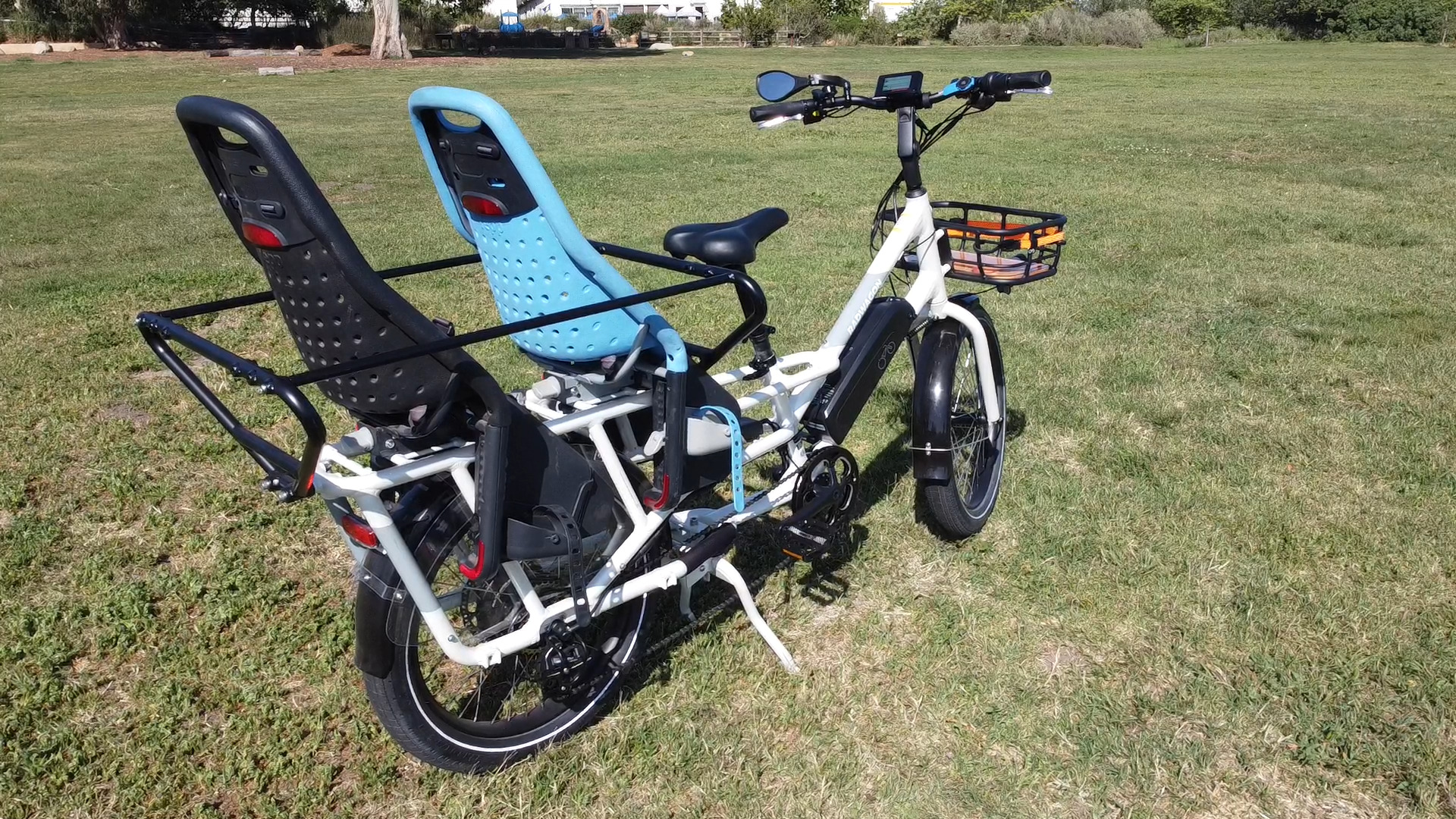 Rad Power Bikes Radwagon 4 vs. Radio Flyer L885 A Cargo Ebike